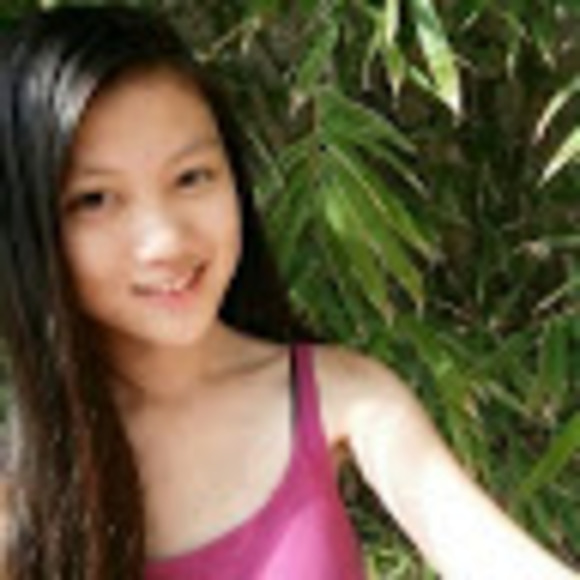 Meet your Posher, Mona - Picture 1 of 1